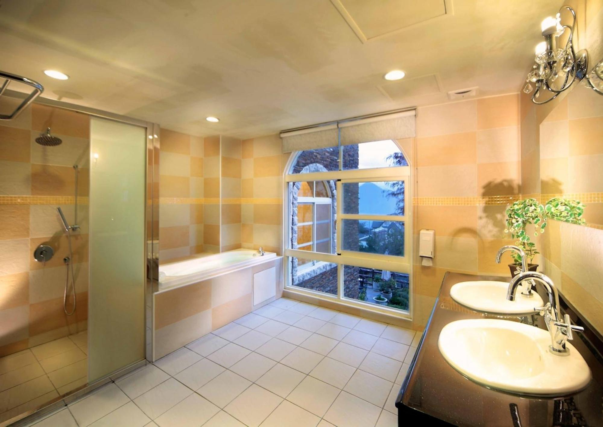Huis Ten Bosch Nhân Ái Ngoại thất bức ảnh